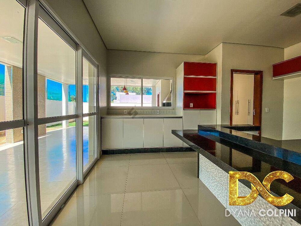 Casa de Condomínio à venda com 3 quartos, 271m² - Foto 3