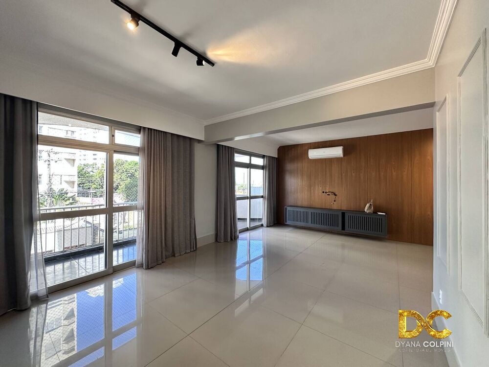 Apartamento, 3 quartos, 208 m² - Foto 1