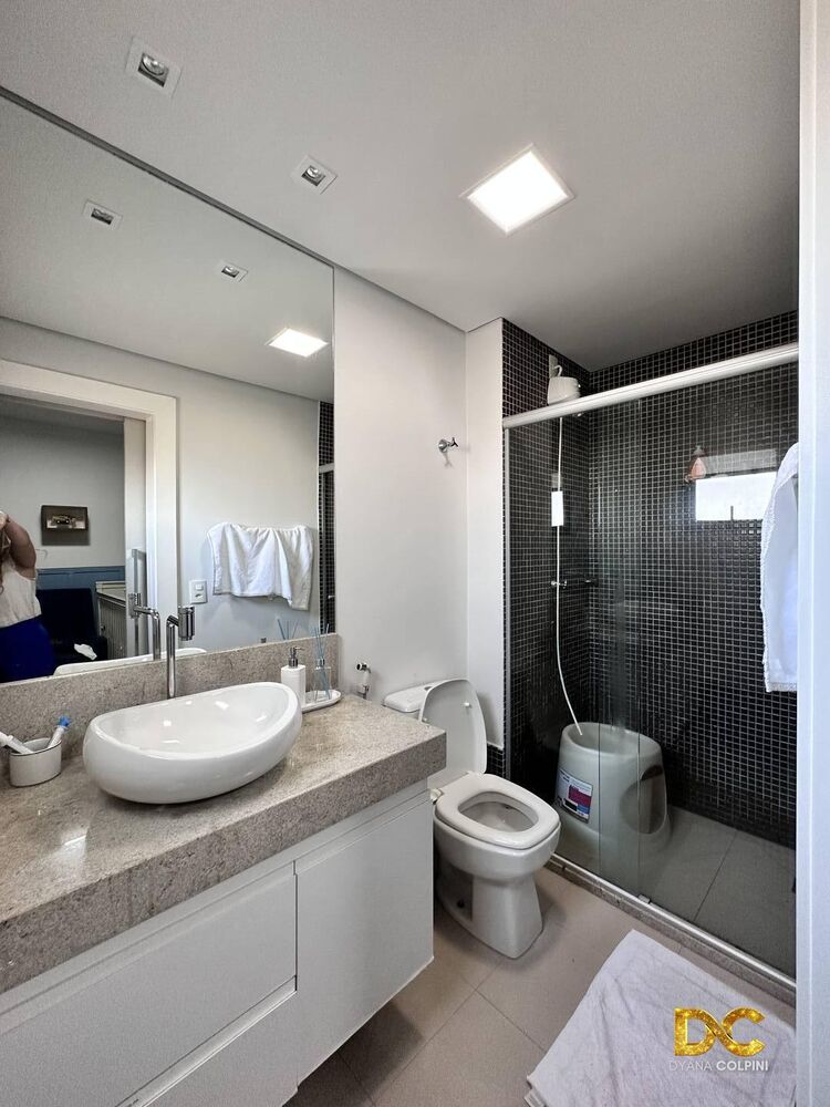 Apartamento à venda com 3 quartos, 166m² - Foto 3