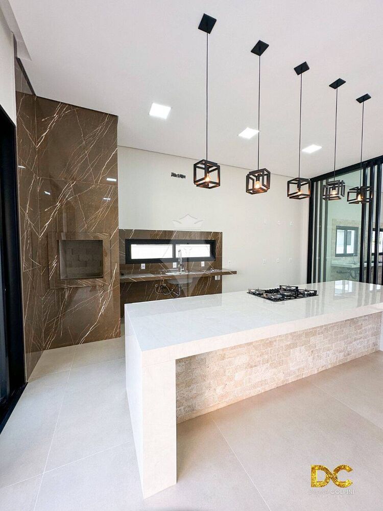 Casa de Condomínio à venda com 3 quartos, 340m² - Foto 3