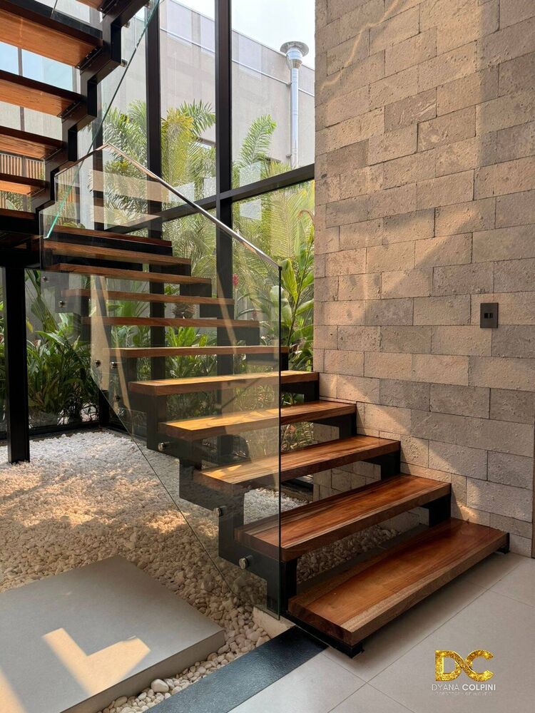 Casa de Condomínio à venda com 4 quartos, 352m² - Foto 2