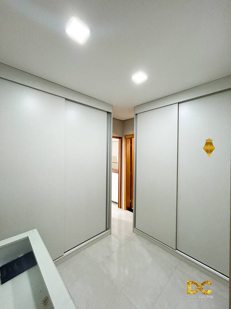 Casa de Condomínio à venda com 4 quartos, 289m² - Foto 3