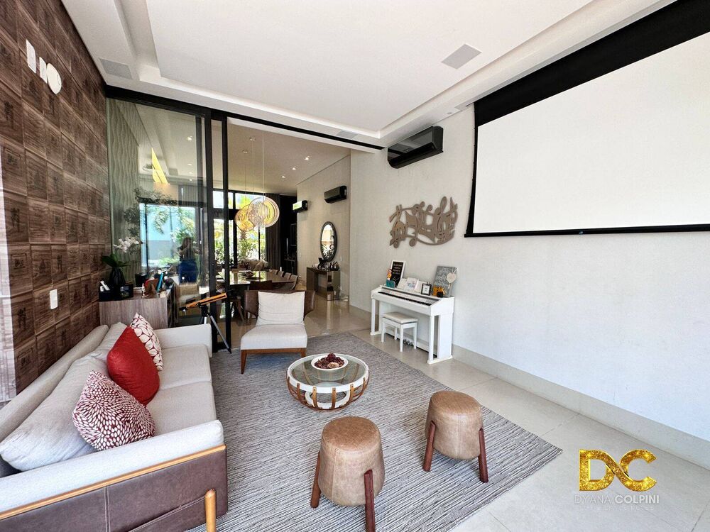 Casa de Condomínio à venda com 4 quartos, 270m² - Foto 1