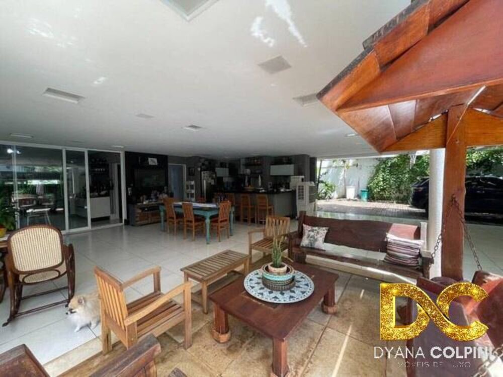 Casa de Condomínio à venda com 5 quartos, 600m² - Foto 4