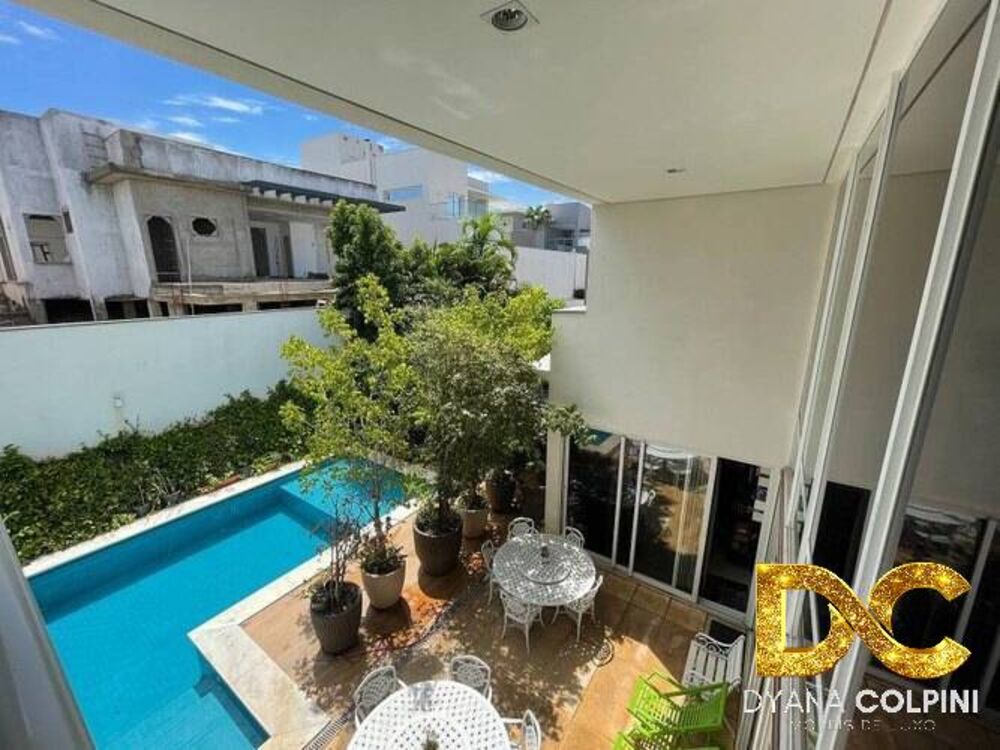 Casa de Condomínio à venda com 5 quartos, 600m² - Foto 2