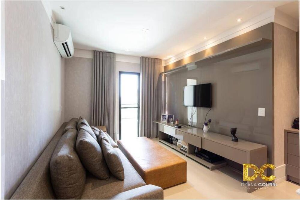 Apartamento à venda com 3 quartos, 247m² - Foto 1
