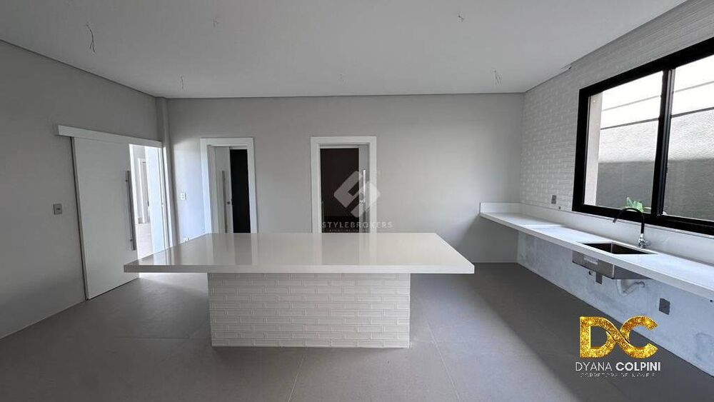 Casa de Condomínio à venda com 4 quartos, 635m² - Foto 2