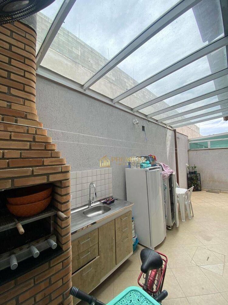 Sobrado, 3 quartos, 171 m² - Foto 1