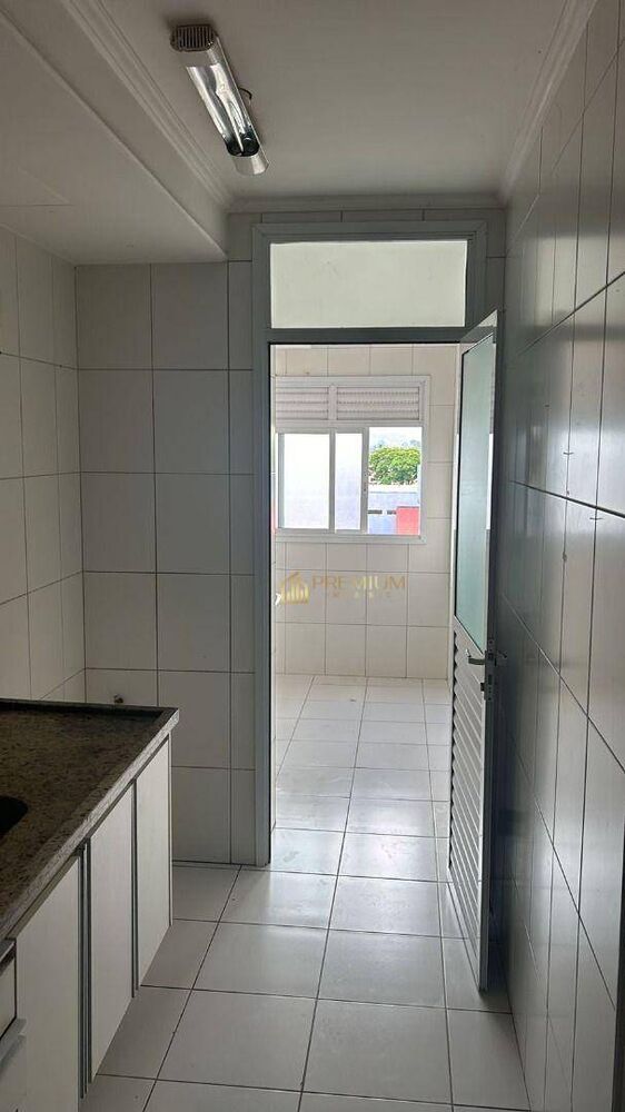 Apartamento à venda e aluguel com 3 quartos, 233m² - Foto 4