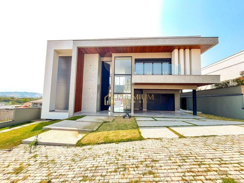 Sobrado, 4 quartos, 426 m² - Foto 1