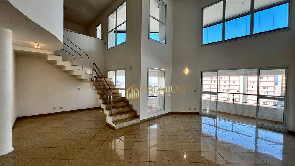 Cobertura à venda com 4 quartos, 315m² - Foto 1