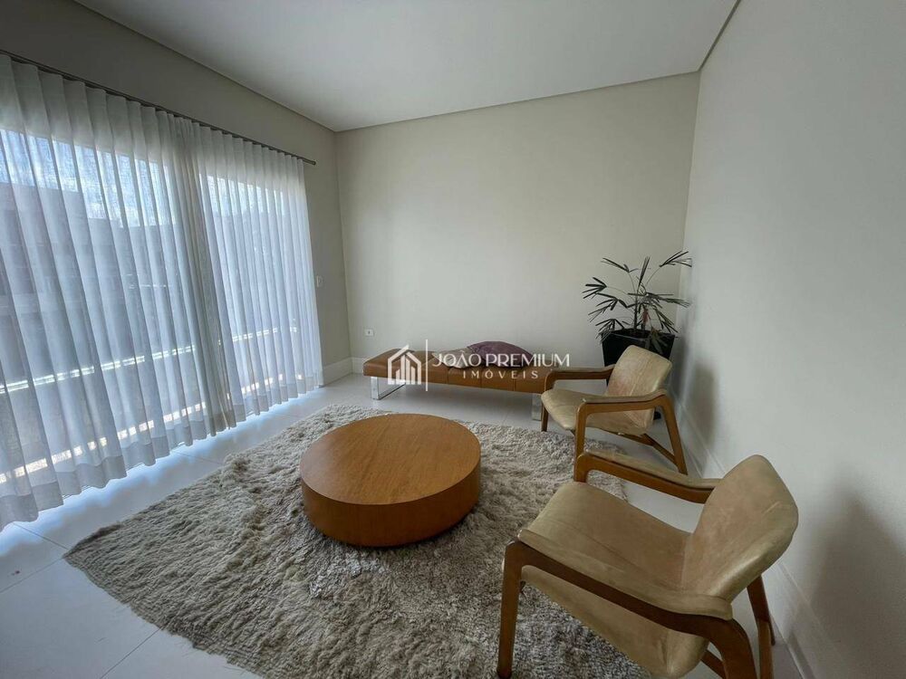Sobrado, 4 quartos, 320 m² - Foto 1