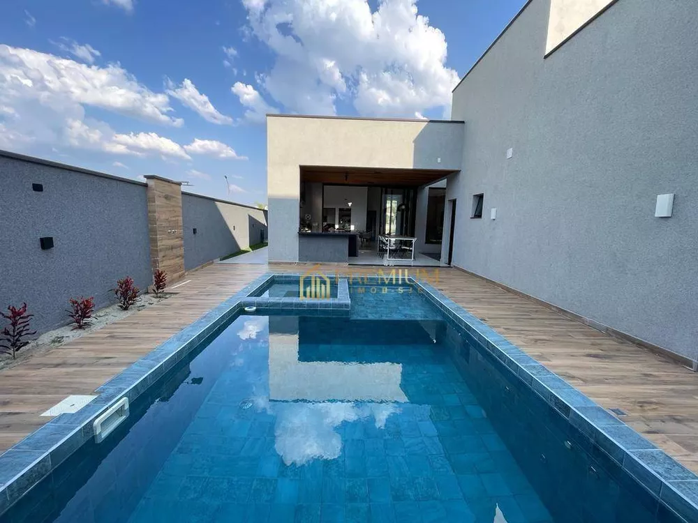 Casa de Condomínio à venda com 3 quartos, 263m² - Foto 2