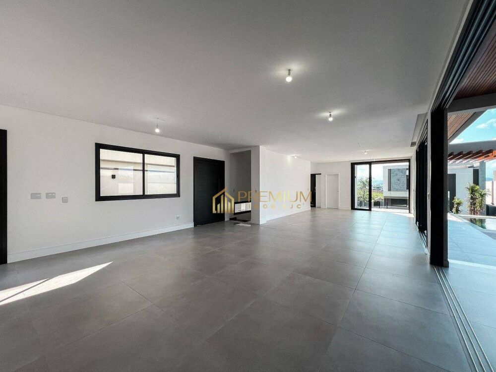 Sobrado, 5 quartos, 495 m² - Foto 1