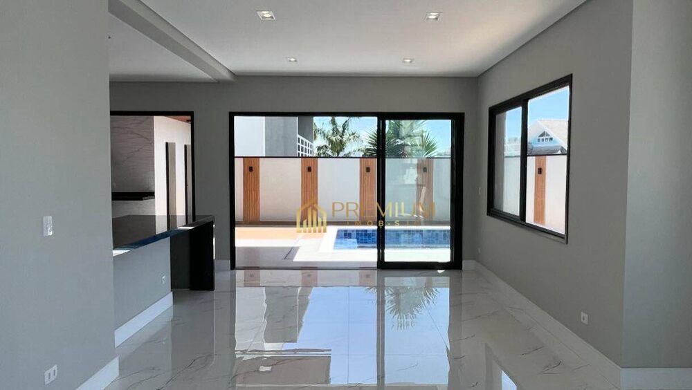 Sobrado, 4 quartos, 270 m² - Foto 2