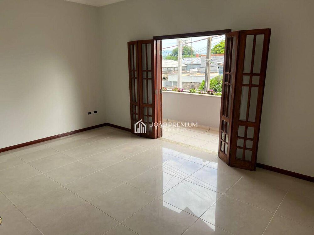 Sobrado, 4 quartos, 320 m² - Foto 1