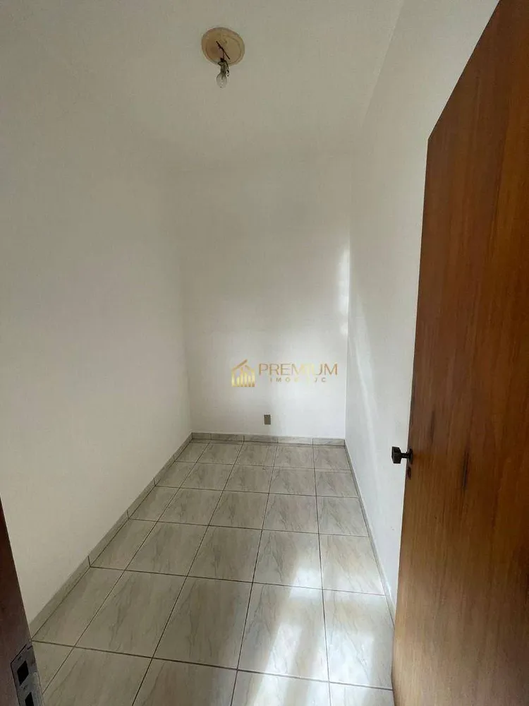 Apartamento, 3 quartos, 215 m² - Foto 1