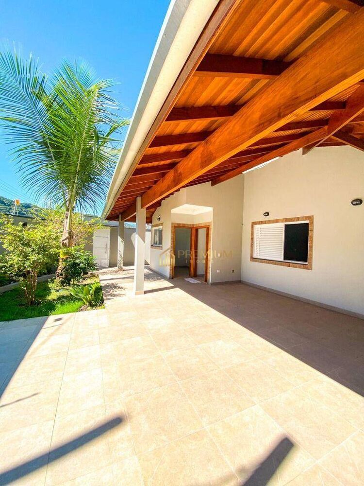 Casa, 3 quartos, 240 m² - Foto 2