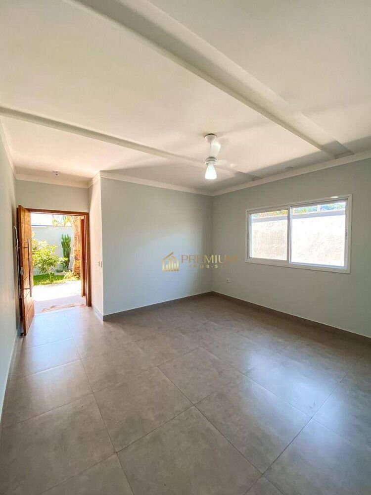 Casa, 3 quartos, 240 m² - Foto 1