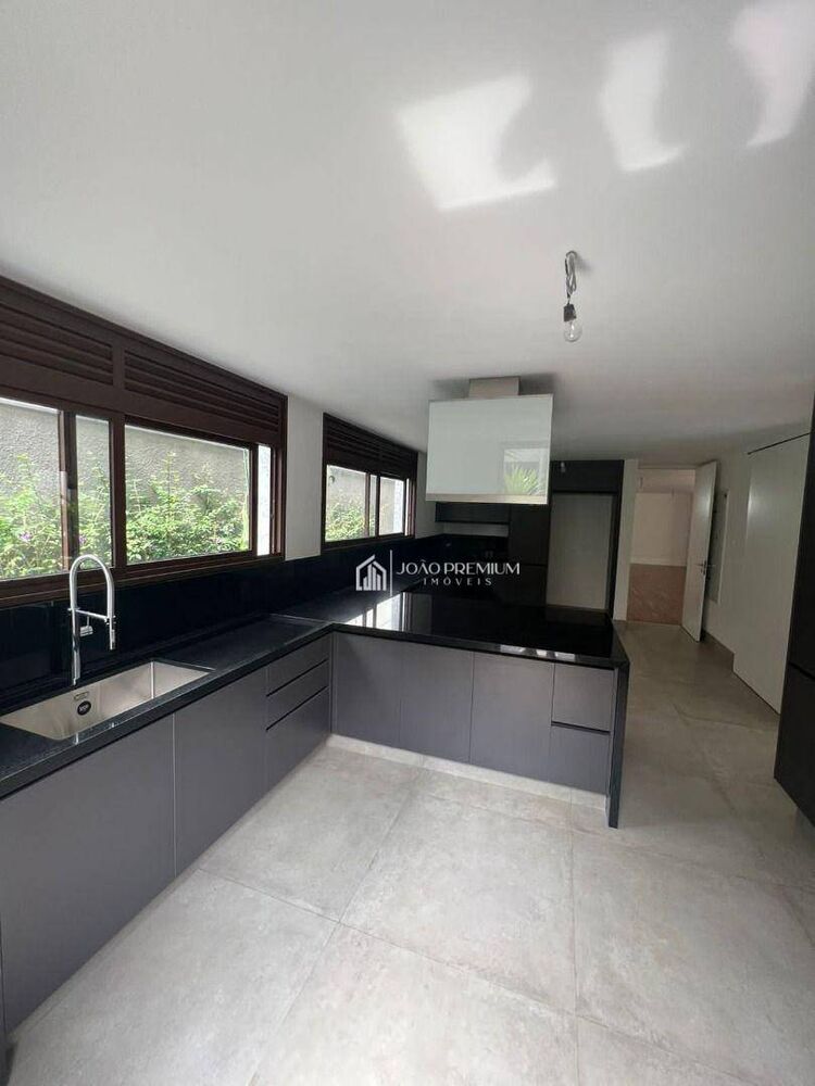 Sobrado, 4 quartos, 377 m² - Foto 3
