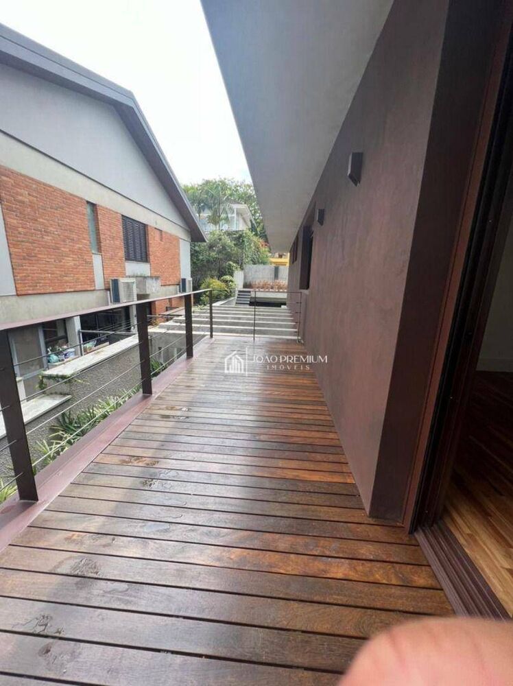Sobrado, 4 quartos, 377 m² - Foto 2