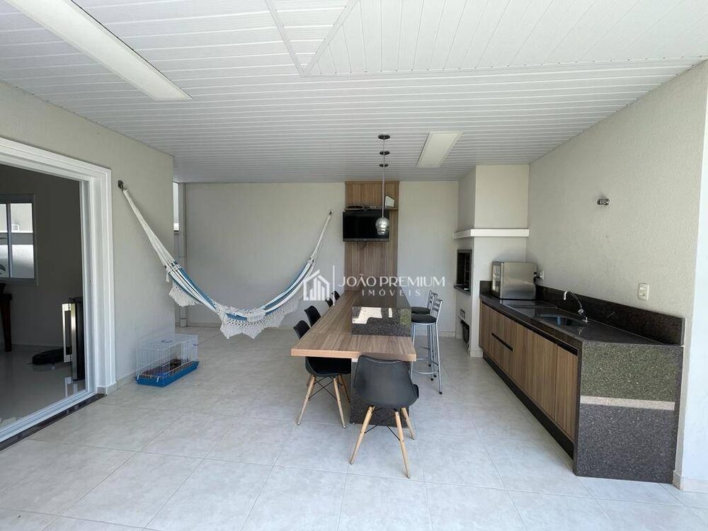 Sobrado, 4 quartos, 243 m² - Foto 2