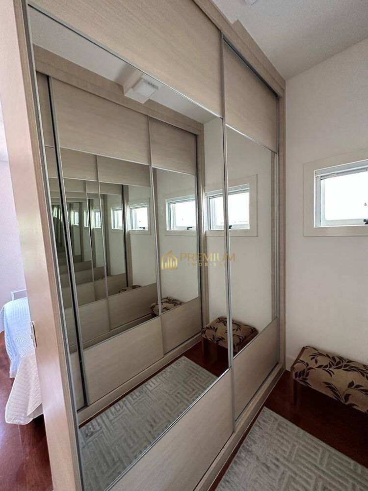 Sobrado, 4 quartos, 365 m² - Foto 2