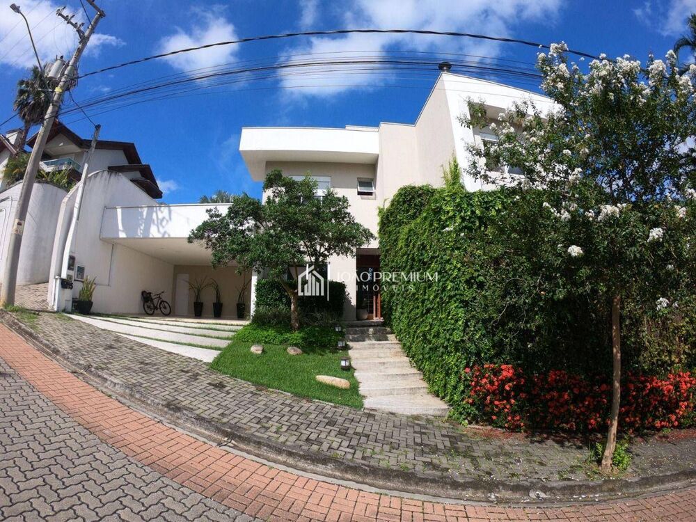 Sobrado, 3 quartos, 300 m² - Foto 1