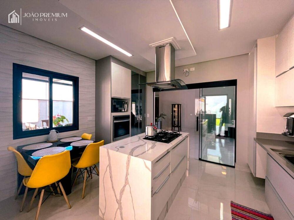 Sobrado, 3 quartos, 328 m² - Foto 4