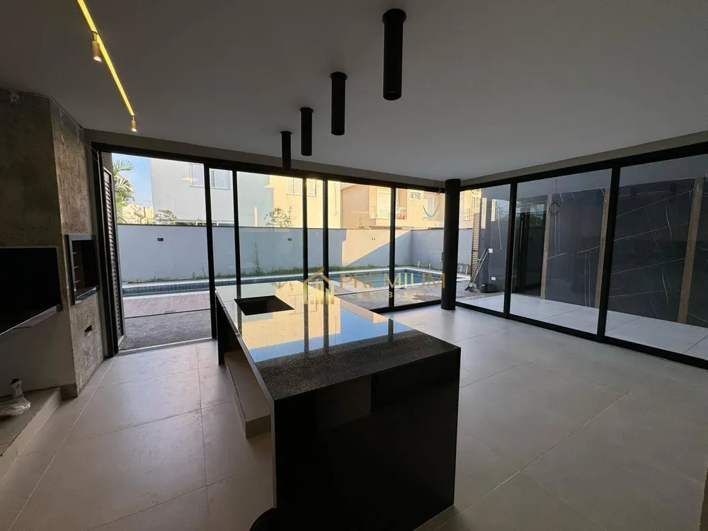 Sobrado, 5 quartos, 420 m² - Foto 2