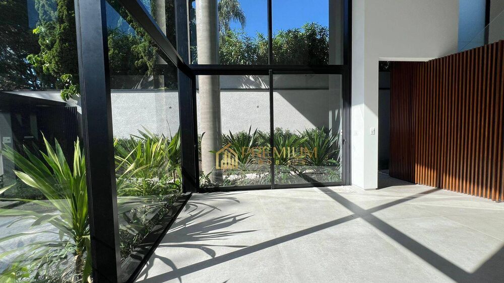 Sobrado, 4 quartos, 470 m² - Foto 2