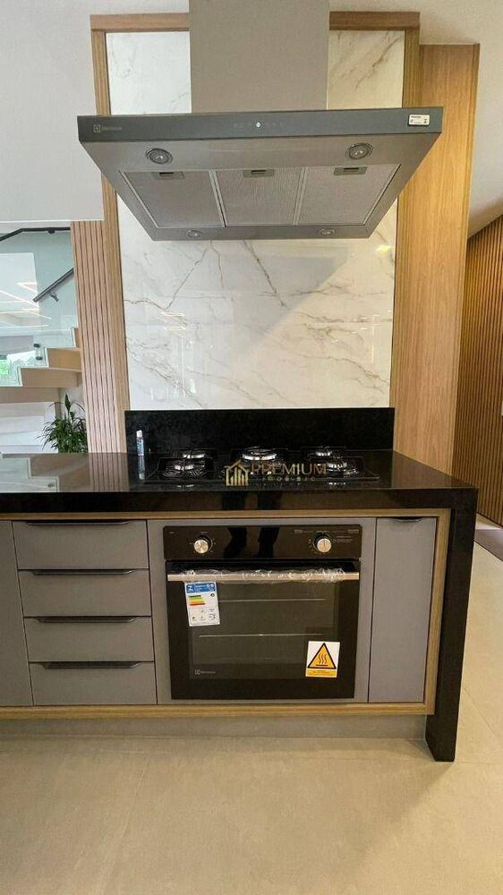 Sobrado, 5 quartos, 480 m² - Foto 3