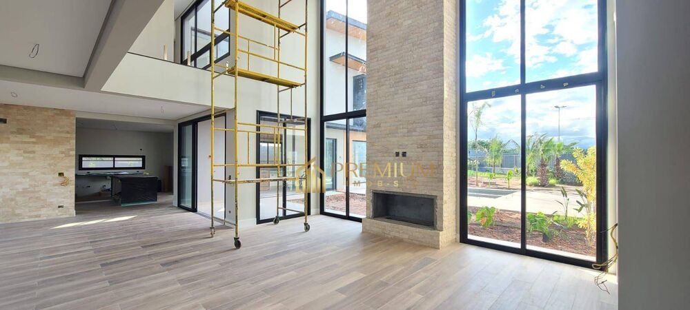 Sobrado, 3 quartos, 405 m² - Foto 1