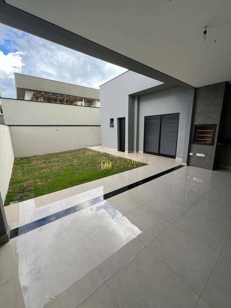 Loja-Salão, 2300 m² - Foto 1