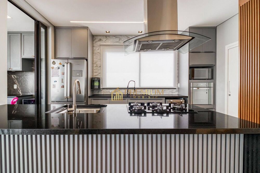 Sobrado, 4 quartos, 275 m² - Foto 1
