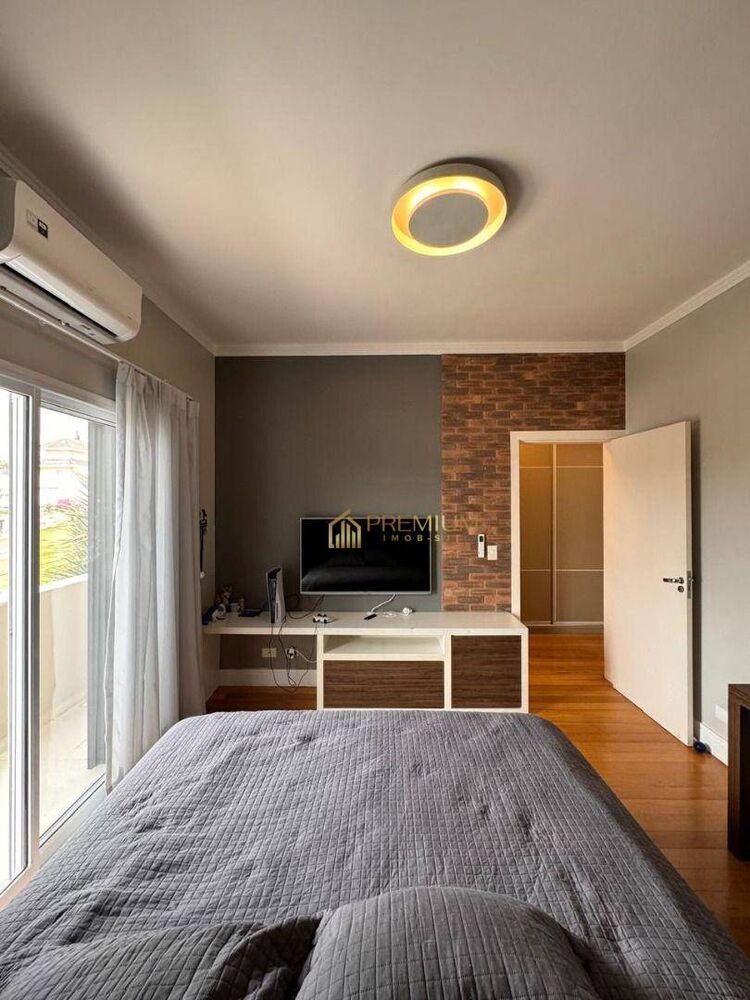 Sobrado, 4 quartos, 340 m² - Foto 1