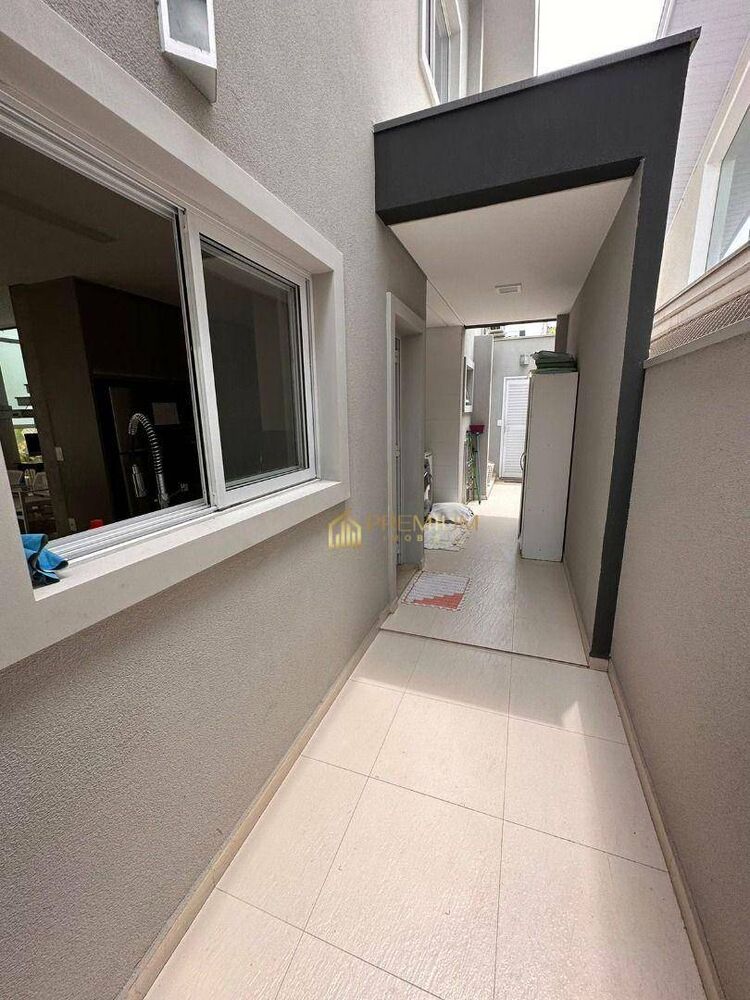 Sobrado, 3 quartos, 230 m² - Foto 1