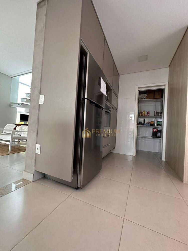 Sobrado, 3 quartos, 230 m² - Foto 2