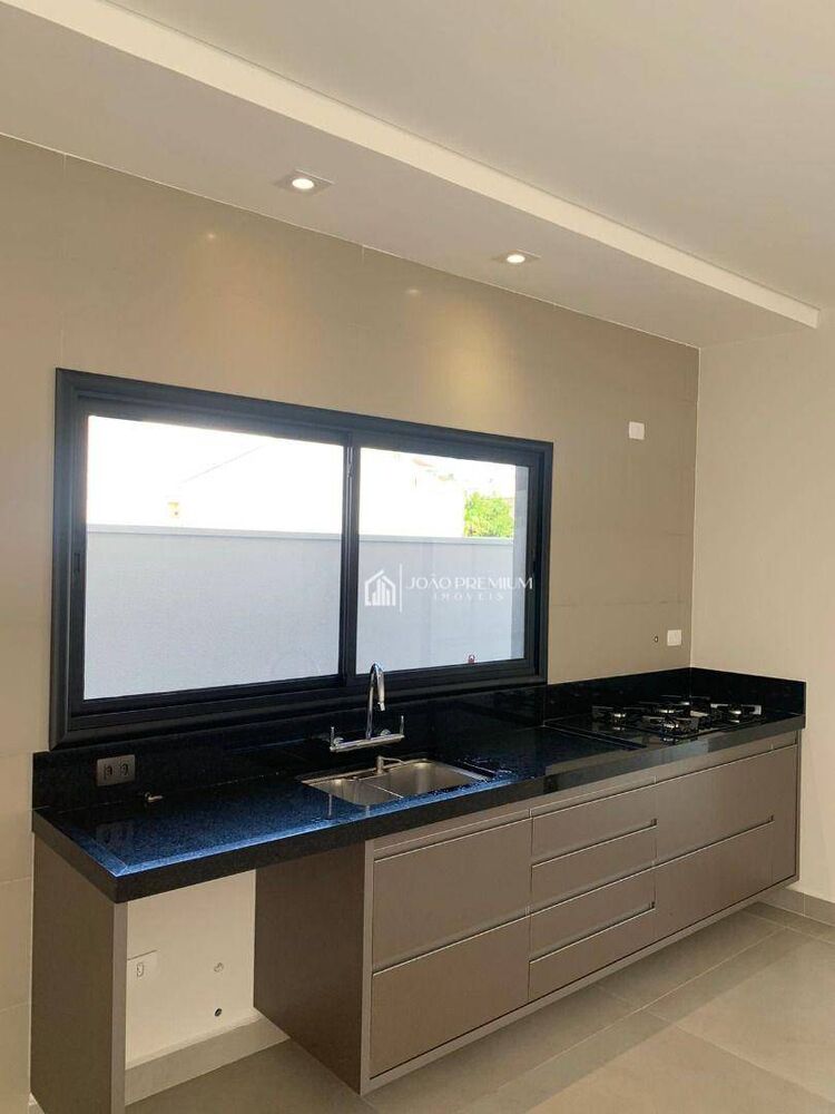 Sobrado, 4 quartos, 257 m² - Foto 1
