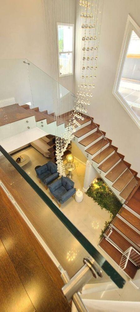 Sobrado, 4 quartos, 350 m² - Foto 2