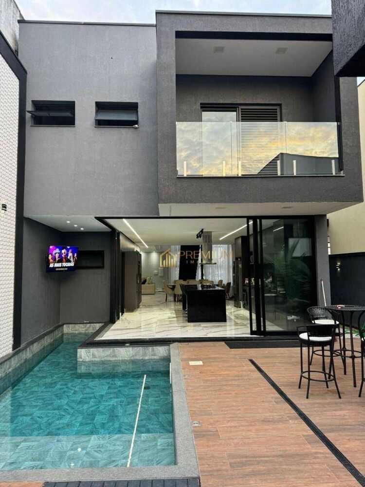 Sobrado, 4 quartos, 316 m² - Foto 1