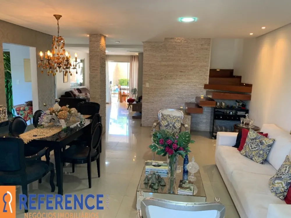Casa, 4 quartos, 225 m² - Foto 1