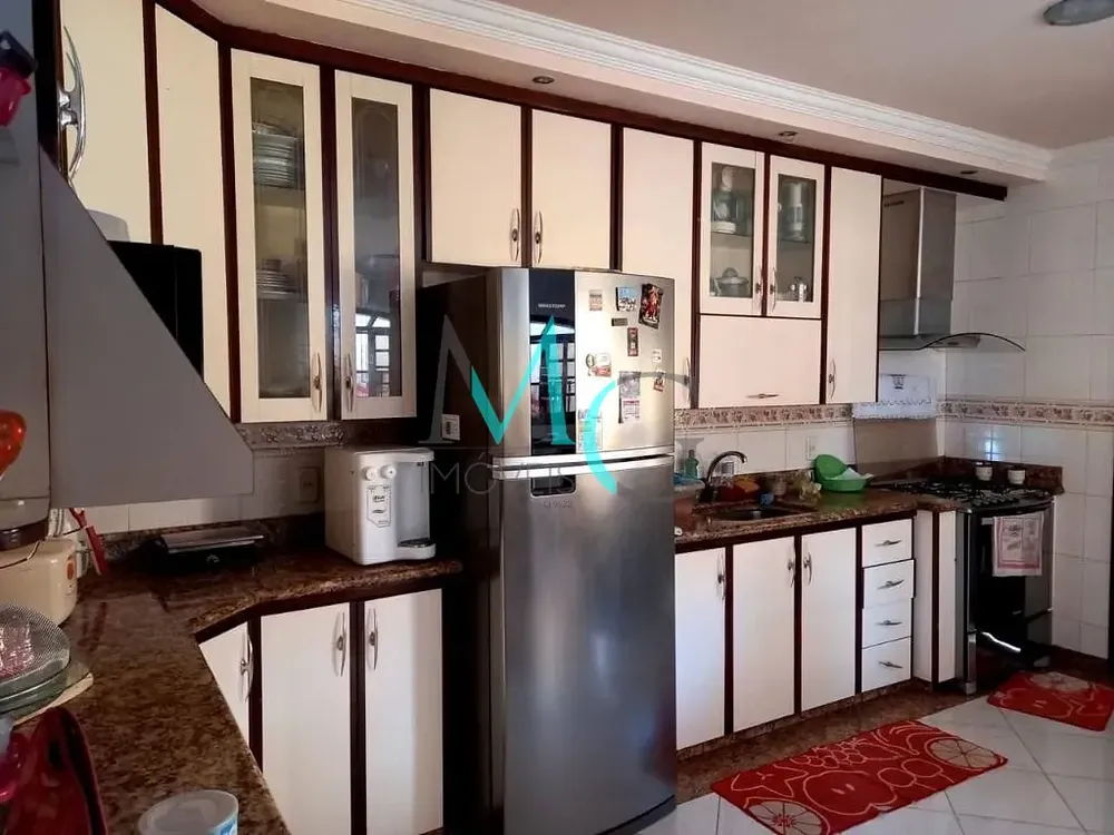Casa, 4 quartos, 230 m² - Foto 48