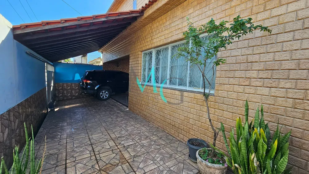 Casa, 5 quartos, 144 m² - Foto 3