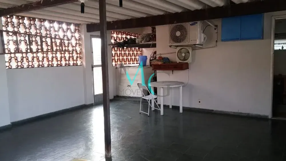Casa, 4 quartos, 195 m² - Foto 2