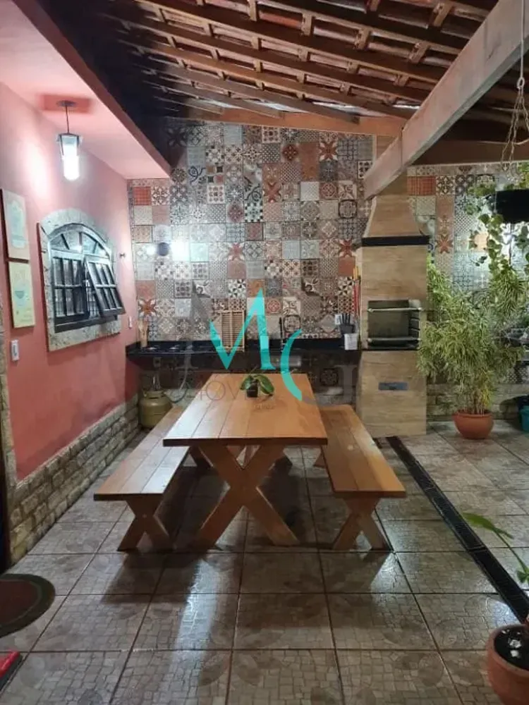 Casa, 3 quartos, 192 m² - Foto 2