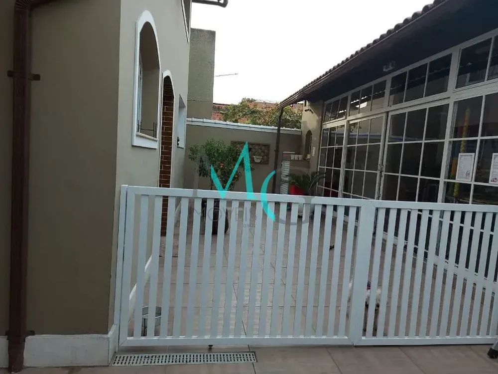 Casa, 3 quartos, 250 m² - Foto 35