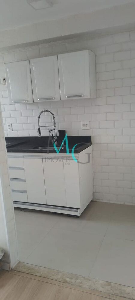 Apartamento para alugar com 2 quartos, 41m² - Foto 3