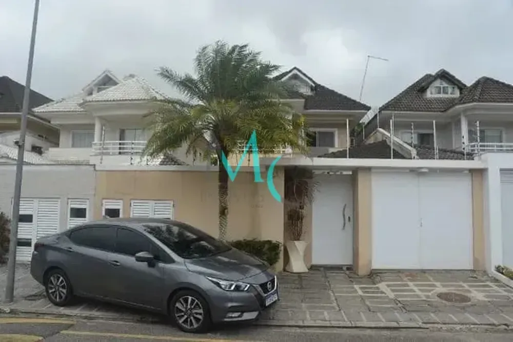 Casa, 4 quartos, 260 m² - Foto 1