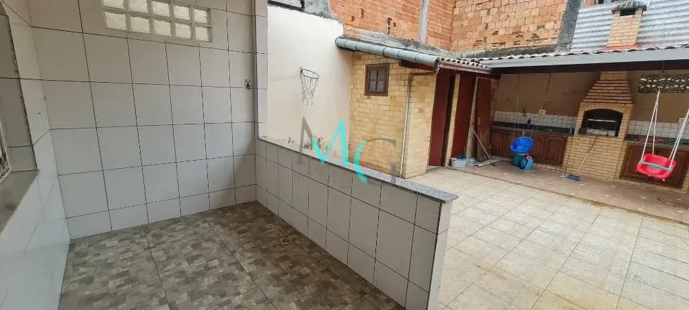 Casa, 2 quartos, 247 m² - Foto 37